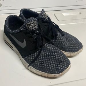 Nike Janoski Shoes